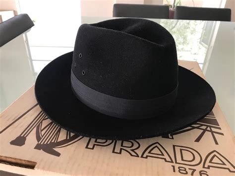 Chapeu prada masculino .